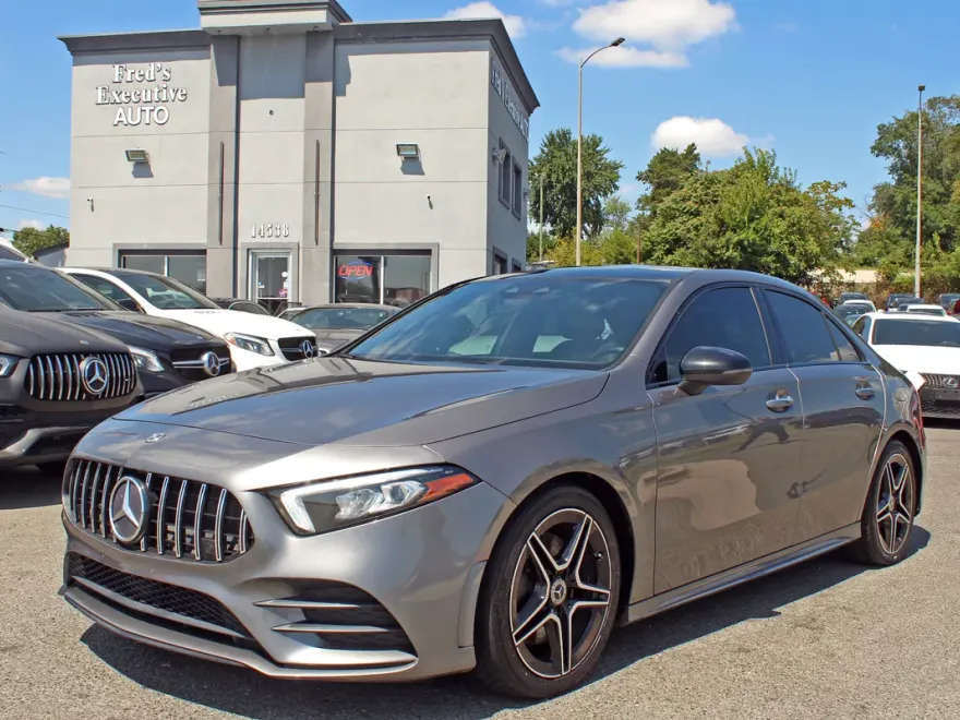 2019 Mercedes Benz A 220 4MATIC photo 1