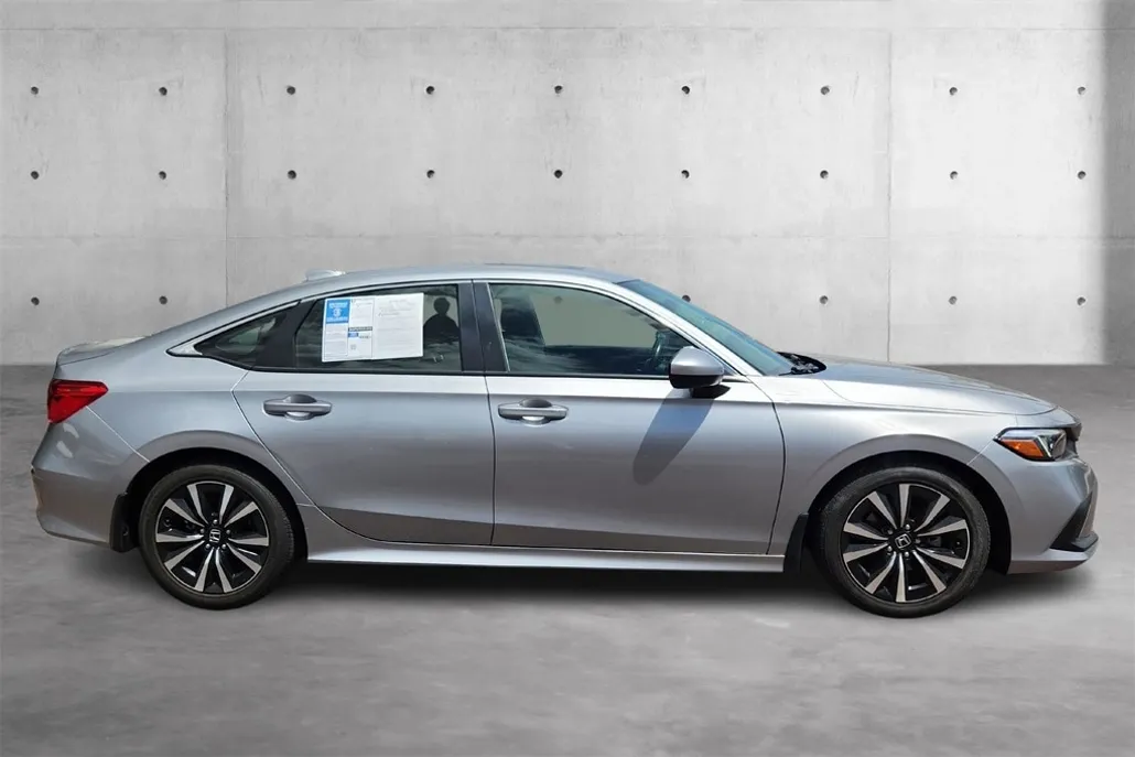 2022 Honda Civic EX photo 1