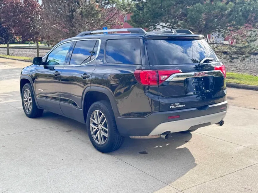 2019 Gmc Acadia SLE photo 1
