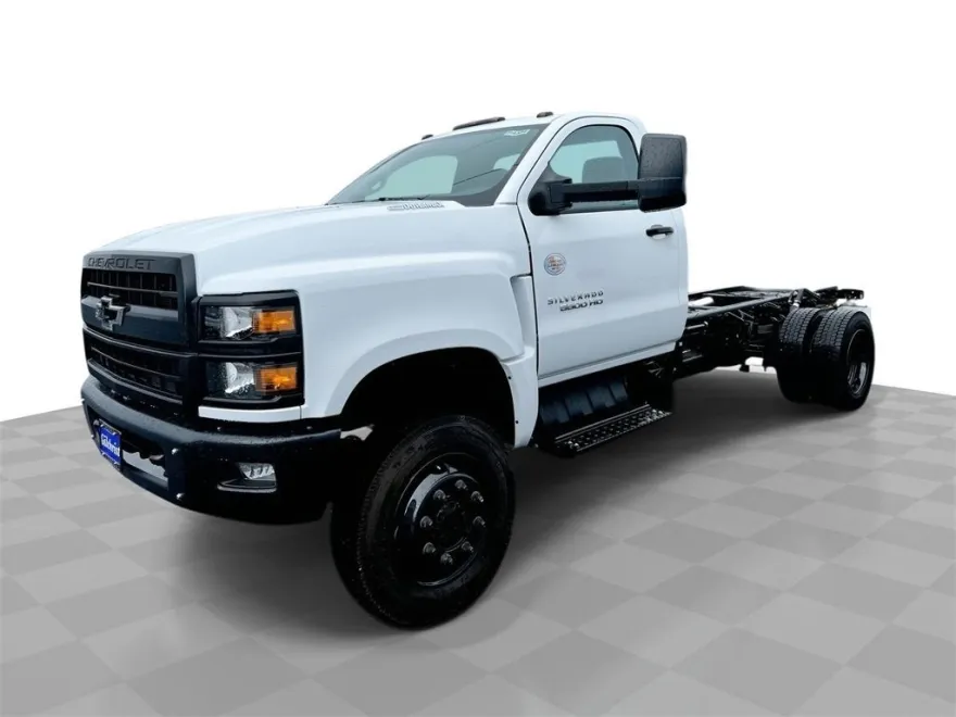 2024 Chevrolet Silverado 5500HD Work Truck photo 1