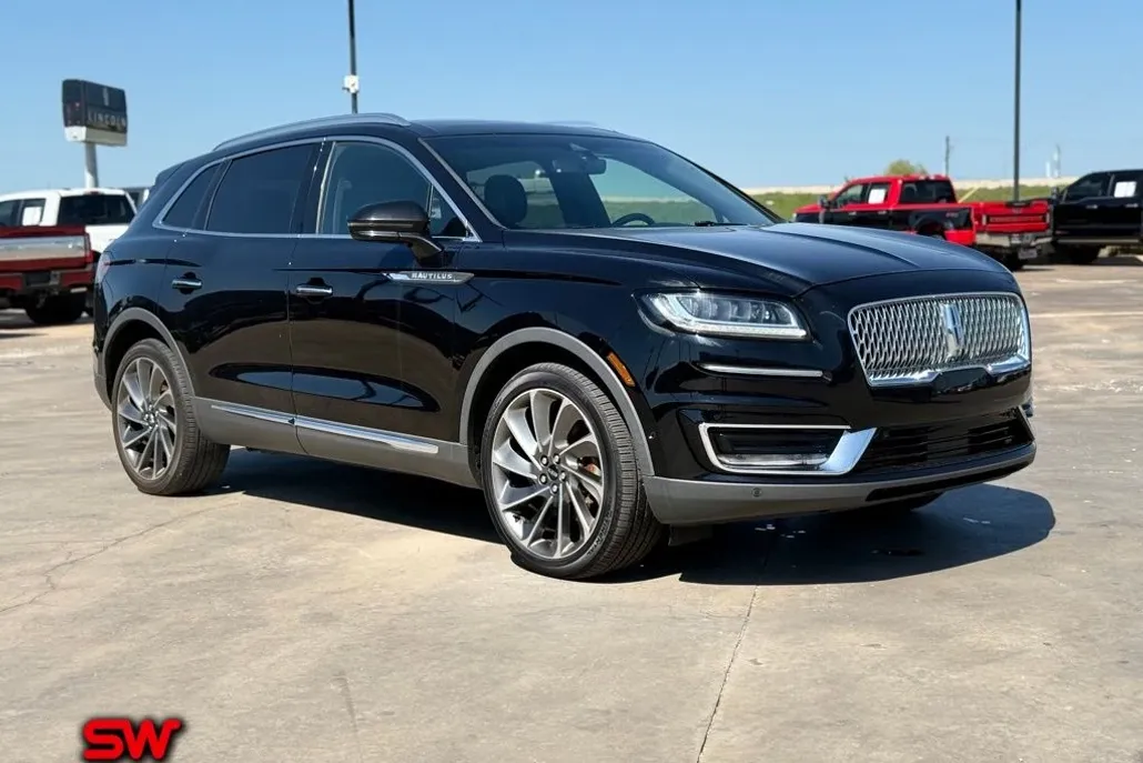 2019 Lincoln Nautilus Reserve photo 1
