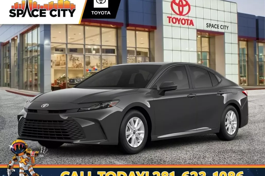 2026 Toyota Camry LE photo 1