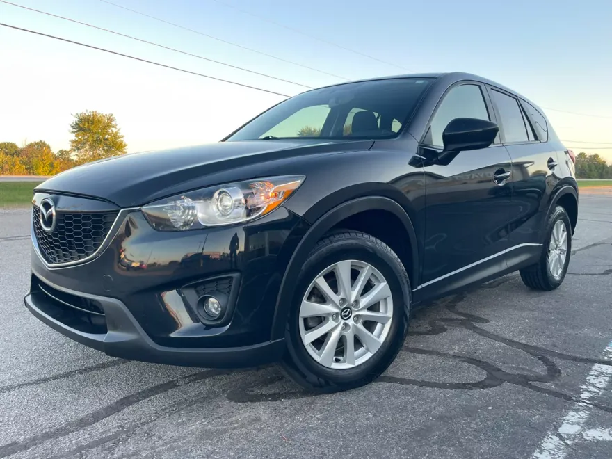 2013 Mazda CX-5 Touring photo 1