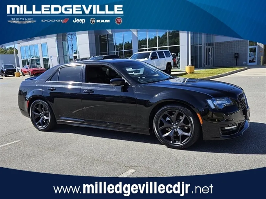 2022 Chrysler 300 S photo 1