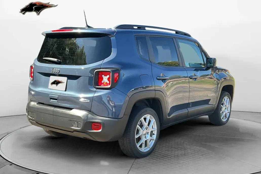 2021 Jeep Renegade Latitude photo 1