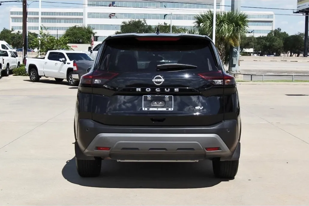 2023 Nissan Rogue SV photo 1