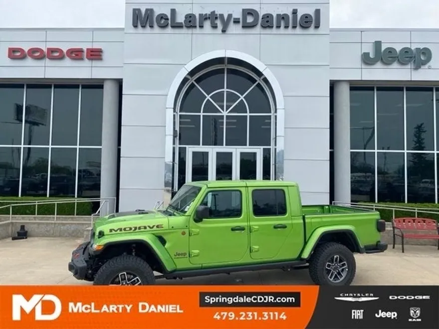 2025 Jeep Gladiator Mojave photo 1