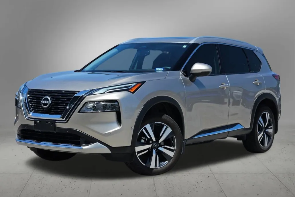 2023 Nissan Rogue Platinum photo 1