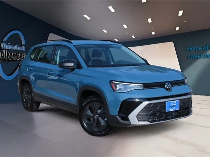 2025 Volkswagen Taos S photo 1