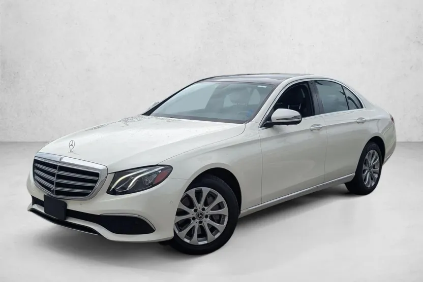 2020 Mercedes Benz E 350 4MATIC Sedan photo 1