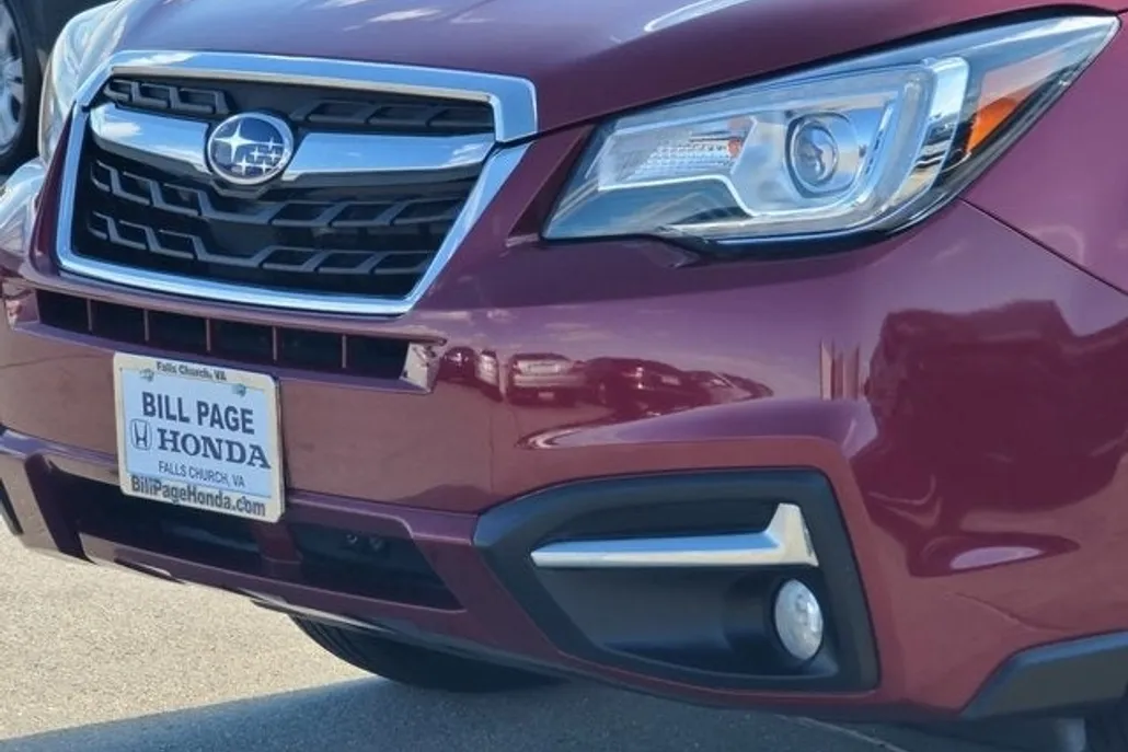 2018 Subaru Forester 2.5i Touring photo 1