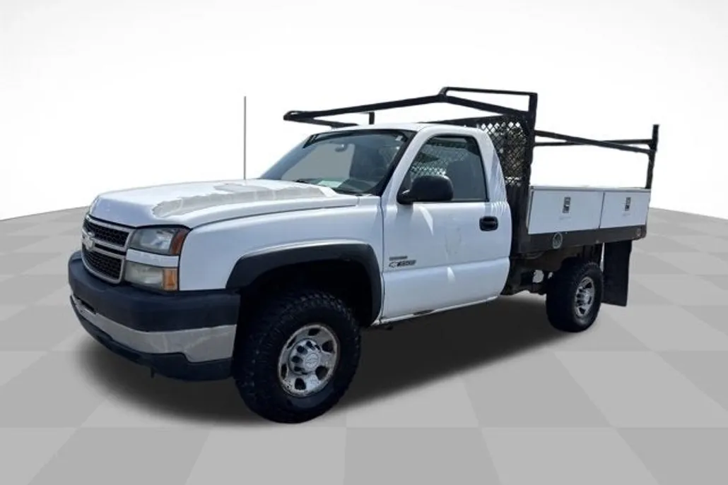 2006 Chevrolet Silverado 3500HD Work Truck photo 1
