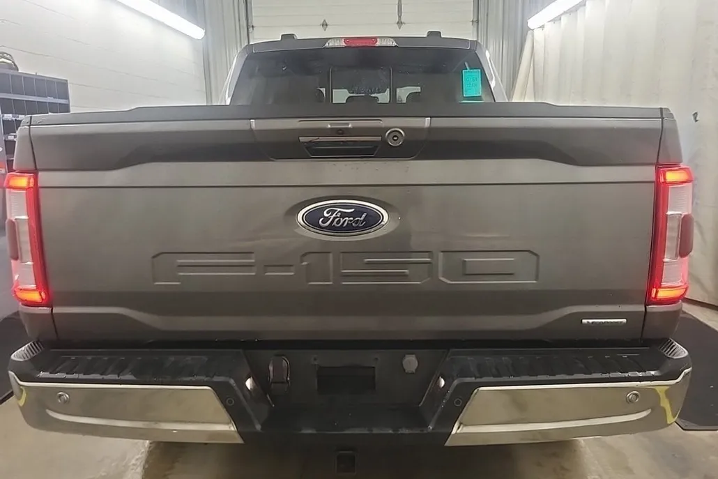 2023 Ford F-150 Lariat photo 1