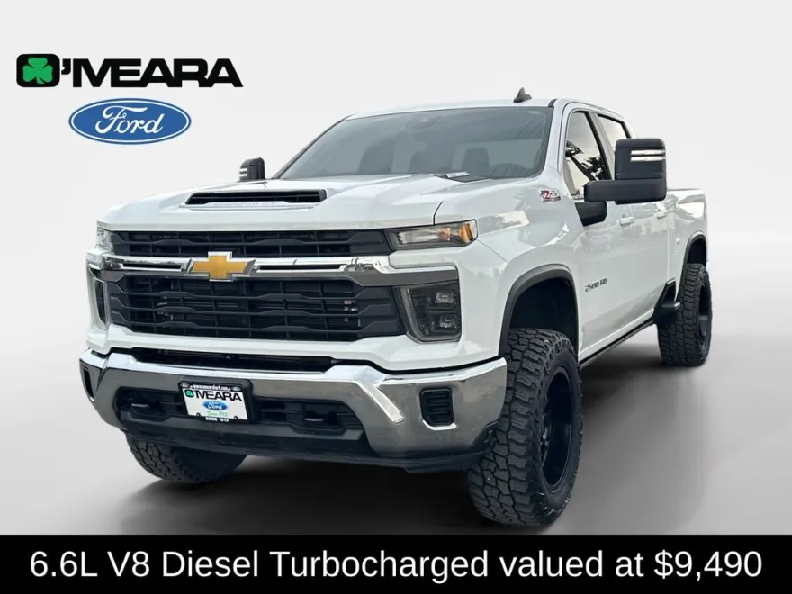 2024 Chevrolet Silverado 2500HD LT photo 1