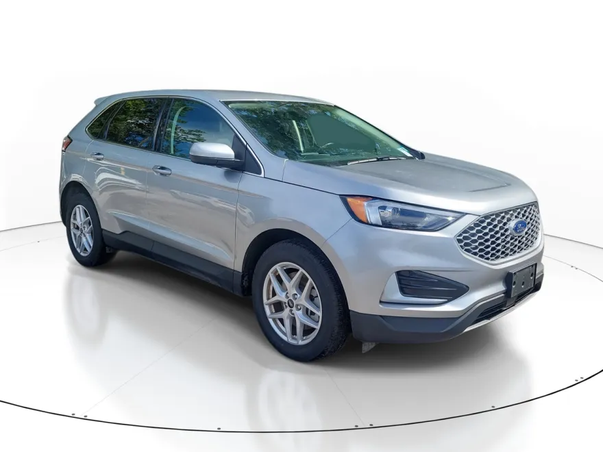 2024 Ford Edge SEL photo 1