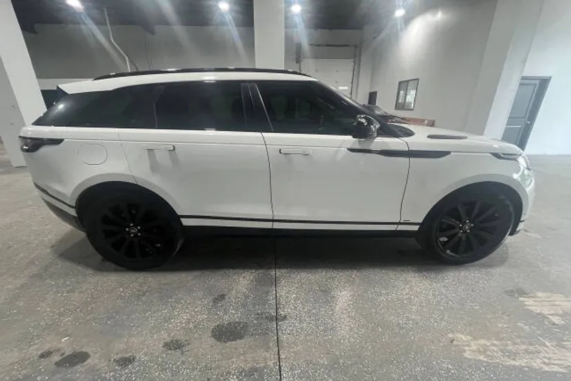 2018 Land Rover Range Rover Velar R-Dynamic HSE photo 1