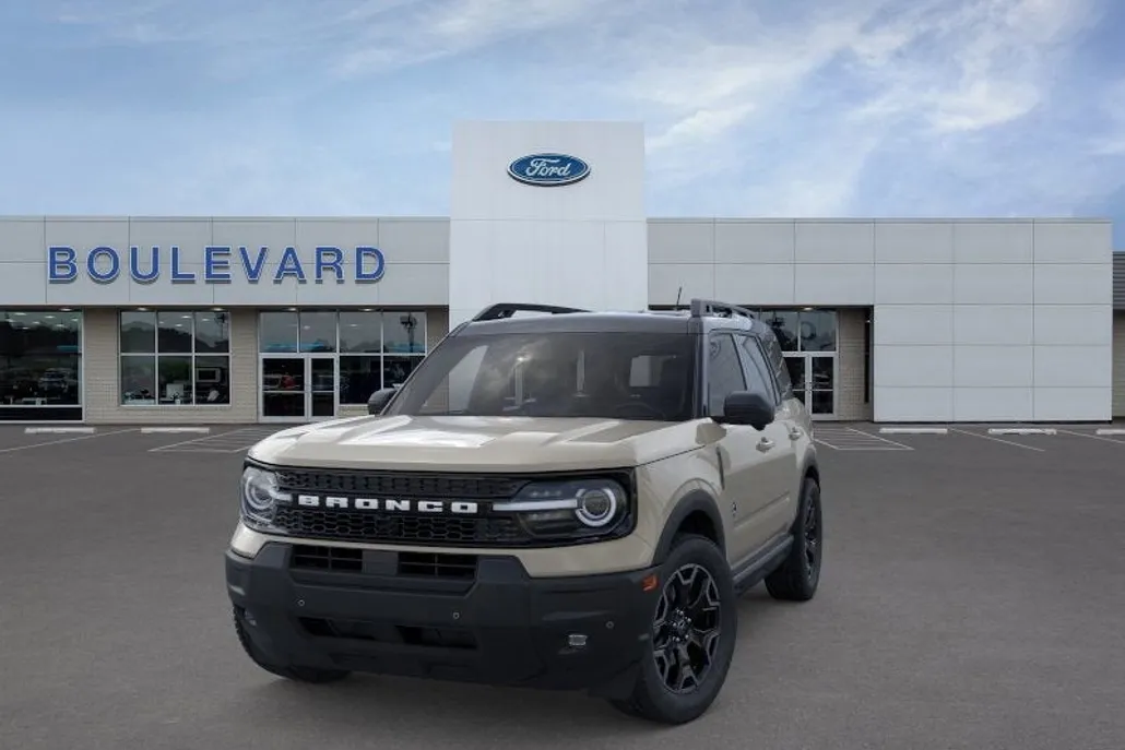 2025 Ford Bronco Sport Outer Banks photo 1
