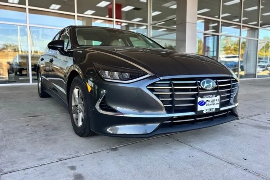2023 Hyundai Sonata SE photo 1