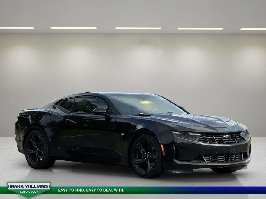 2021 Chevrolet Camaro 3LT photo 1