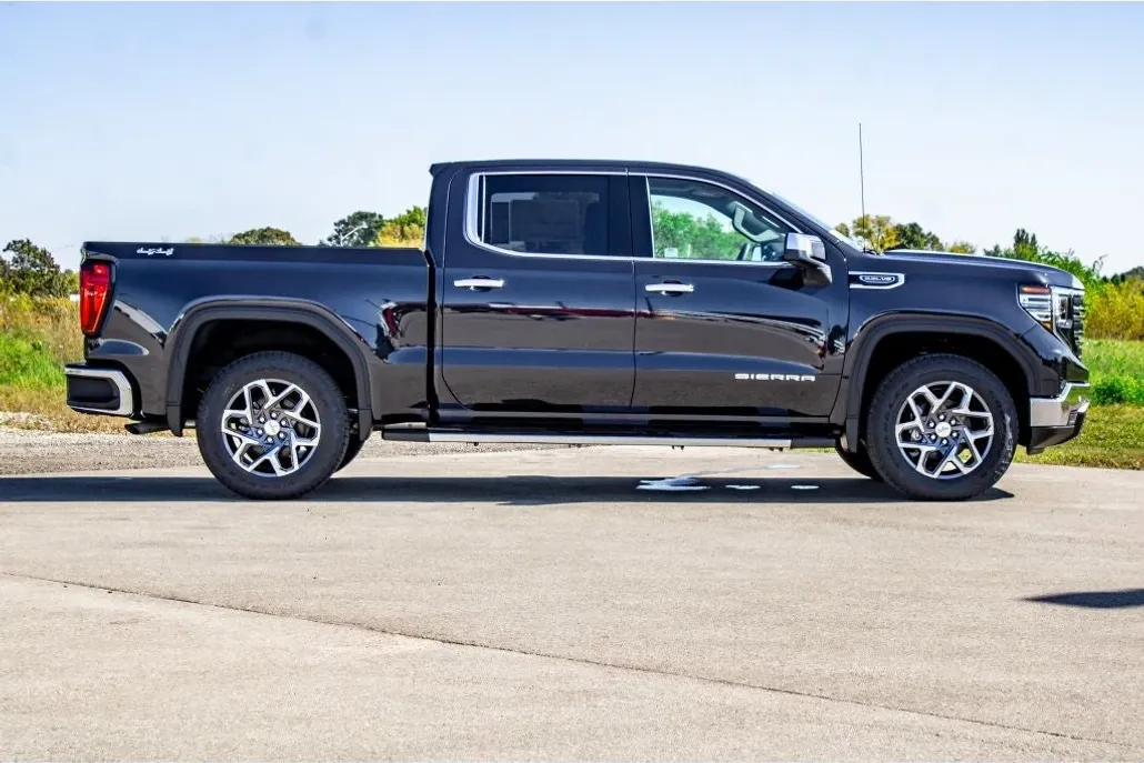 2026 Gmc Sierra 1500 SLT photo 1