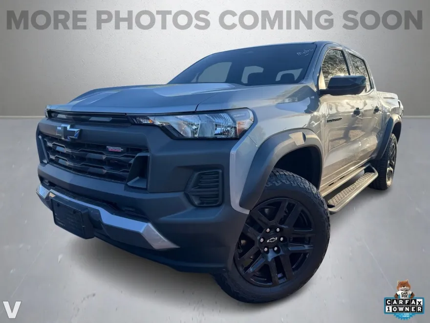 2024 Chevrolet Colorado Trail Boss photo 1