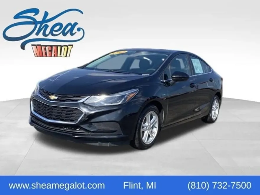 2016 Chevrolet Cruze LT photo 1