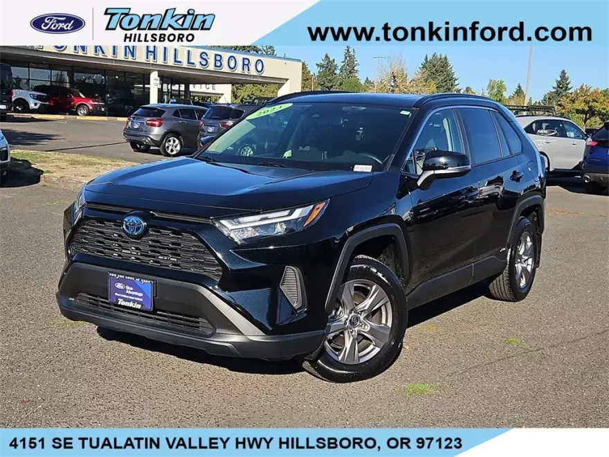 2023 Toyota RAV4 Hybrid XLE photo 1