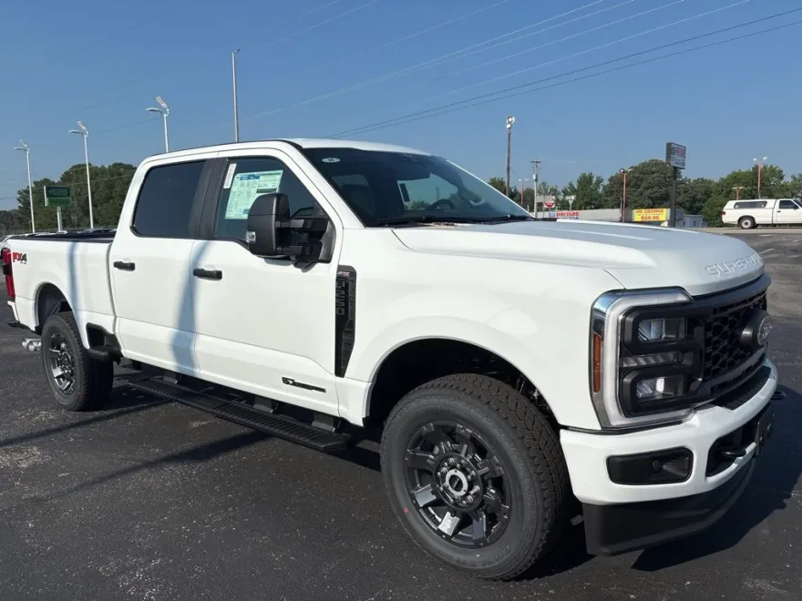 2025 Ford F-250 photo 1