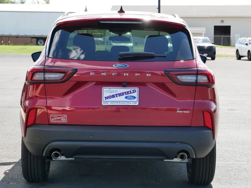 2025 Ford Escape ST-Line photo 1