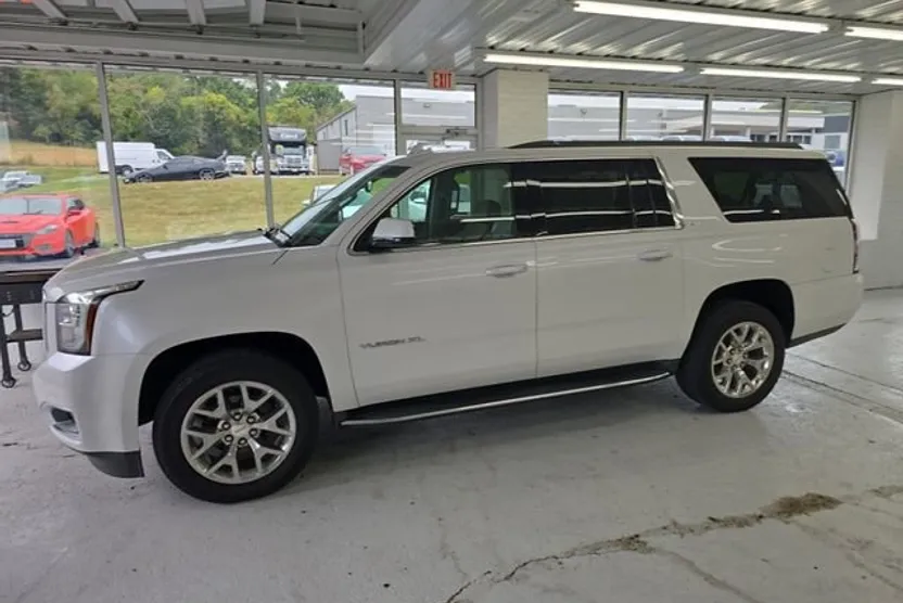 2018 Gmc Yukon XL SLT photo 1
