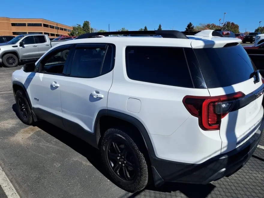 2022 Gmc Acadia AT4 photo 1