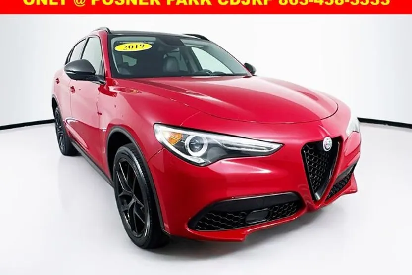 2019 Alfa Romeo Stelvio Base photo 1
