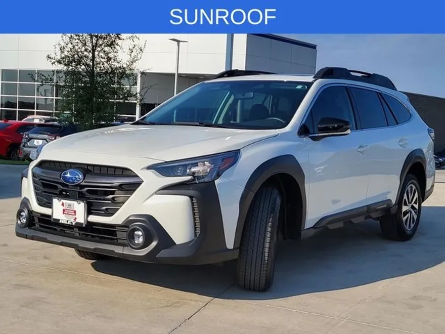 2025 Subaru Outback Premium photo 1