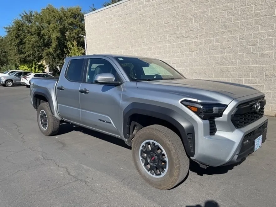 2024 Toyota Tacoma TRD Off-Road 4x4 photo 1
