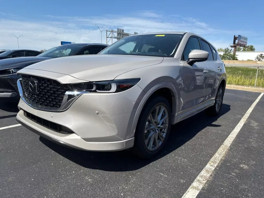 2025 Mazda CX-5 2.5 Premium Plus photo 1