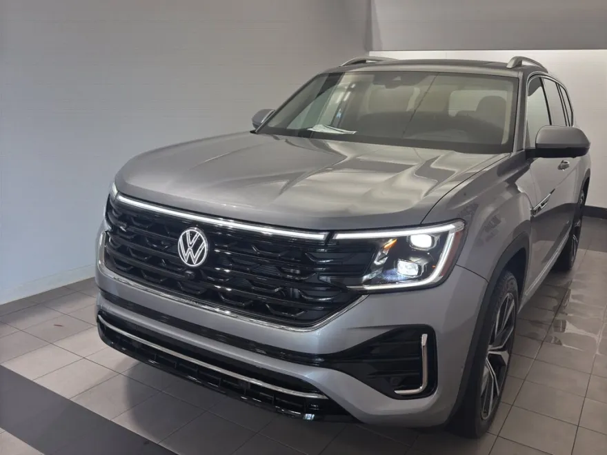 2025 Volkswagen Atlas SEL Premium R-Line photo 1