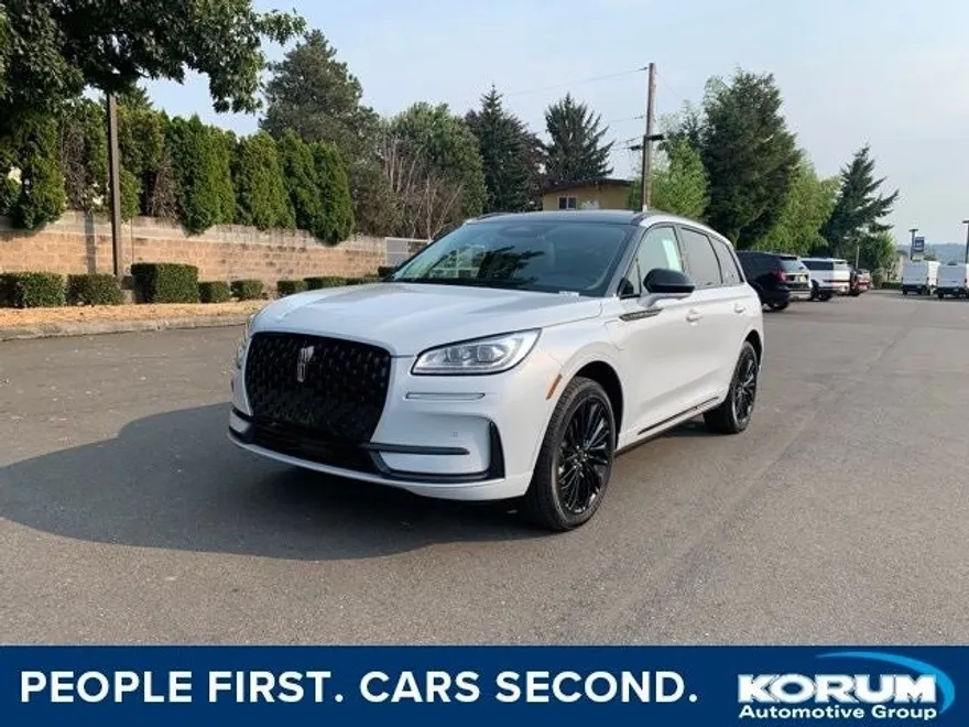 2025 Lincoln Corsair Grand Touring photo 1