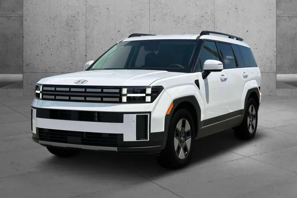 2025 Hyundai Santa Fe SEL photo 1