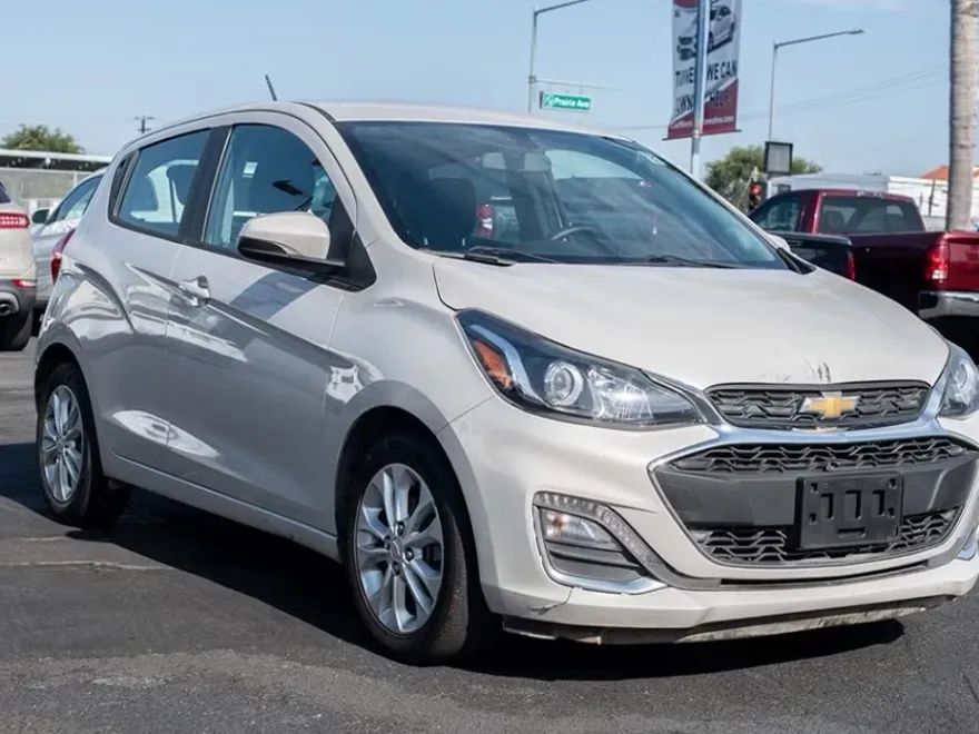 2020 Chevrolet Spark LT photo 1