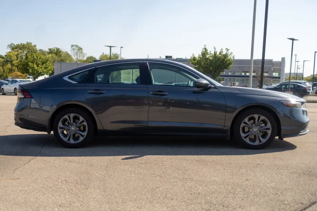 2024 Honda Accord EX photo 1