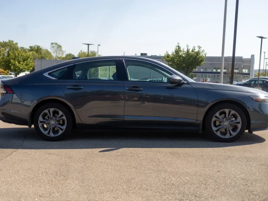 2024 Honda Accord EX photo 1