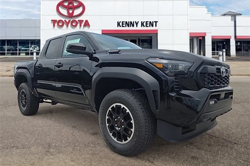 2025 Toyota Tacoma TRD photo 1