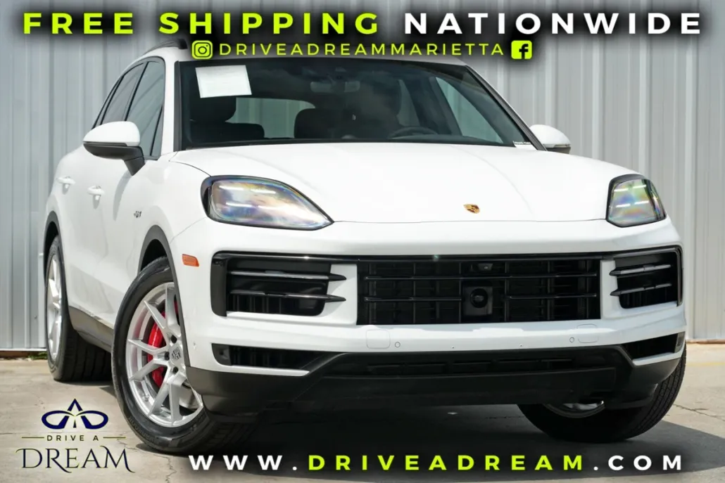 2024 Porsche Cayenne S E-Hybrid photo 1