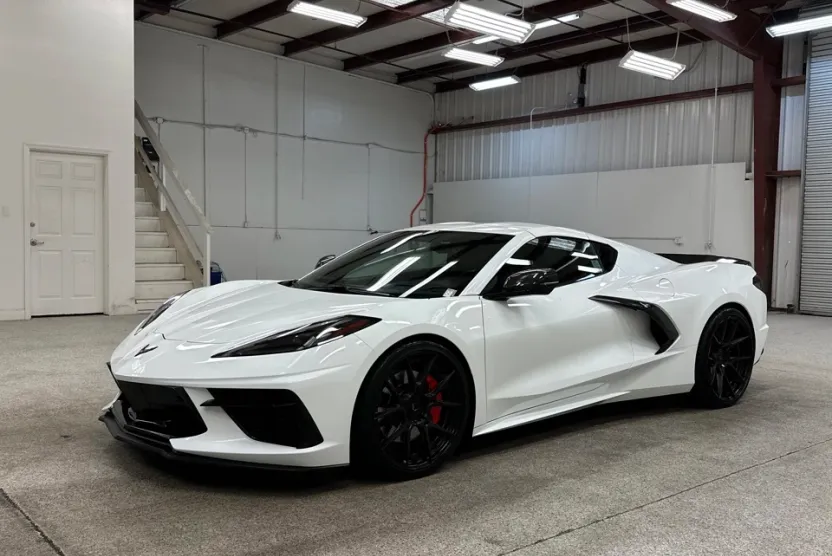 2020 Chevrolet Corvette Stingray photo 1