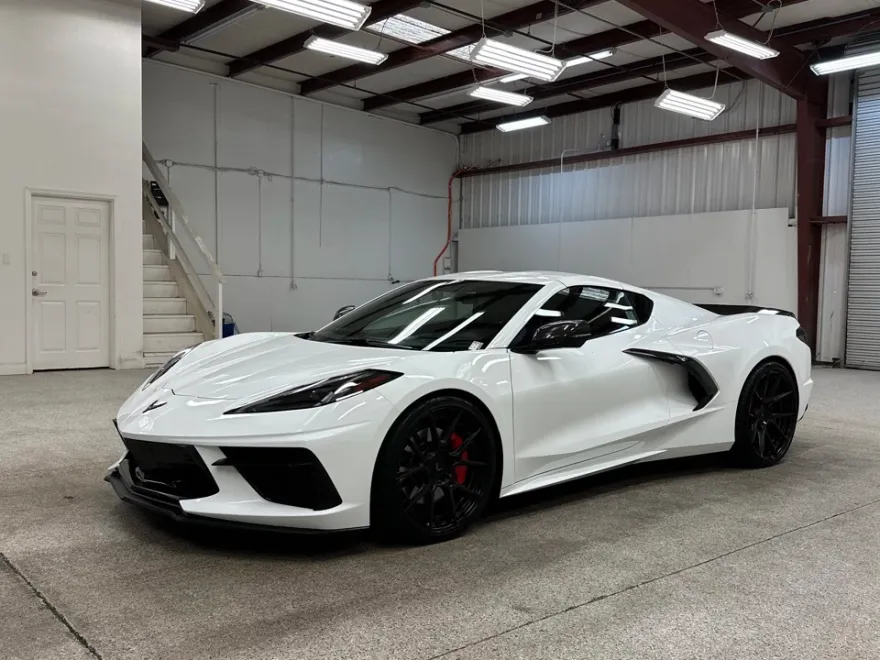 2020 Chevrolet Corvette Stingray photo 1