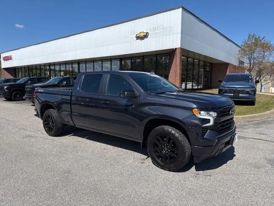 2023 Chevrolet Silverado 1500 RST photo 1