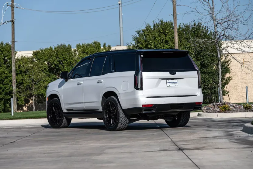 2024 Cadillac Escalade Sport photo 1