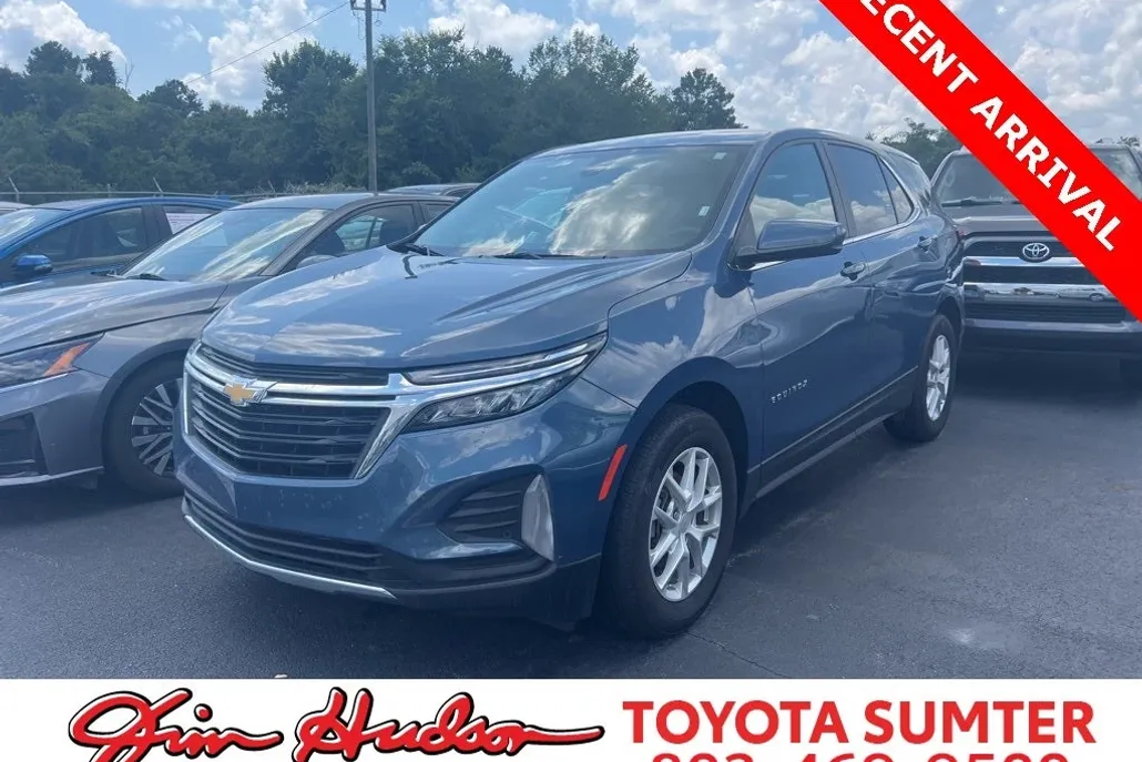 2024 Chevrolet Equinox LT photo 1