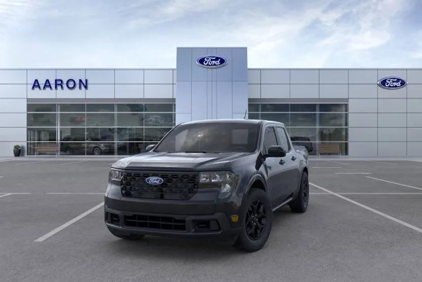 2025 Ford Maverick XLT photo 1
