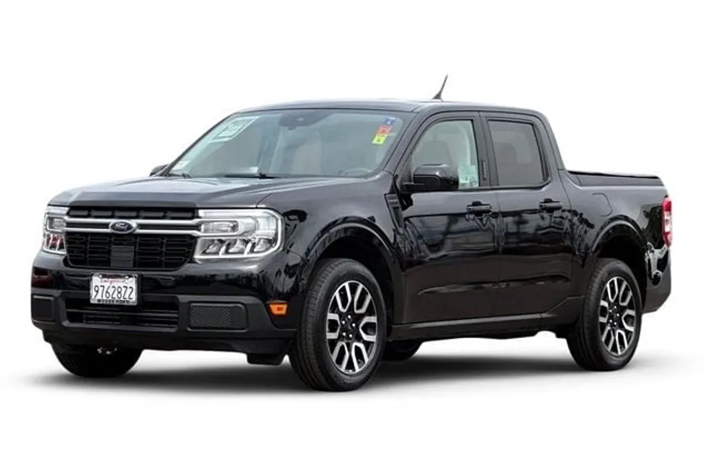 2022 Ford Maverick Lariat photo 1
